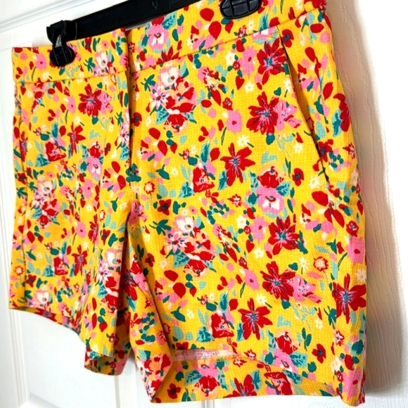J CREW New Floral Shorts - Picture 2 of 5